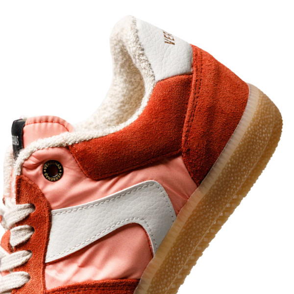 Verbenas Sora Trainer (Red)