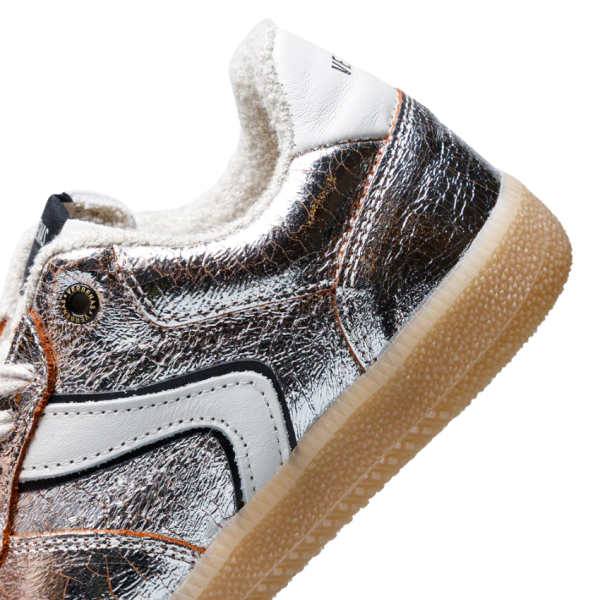 Verbenas Sora Trainer (Cracked Silver)