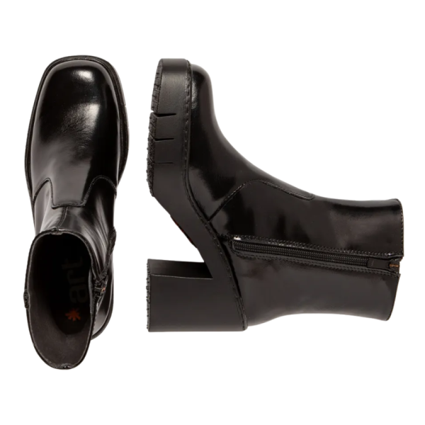 Berna 1974 Block Heel Boot (Black)